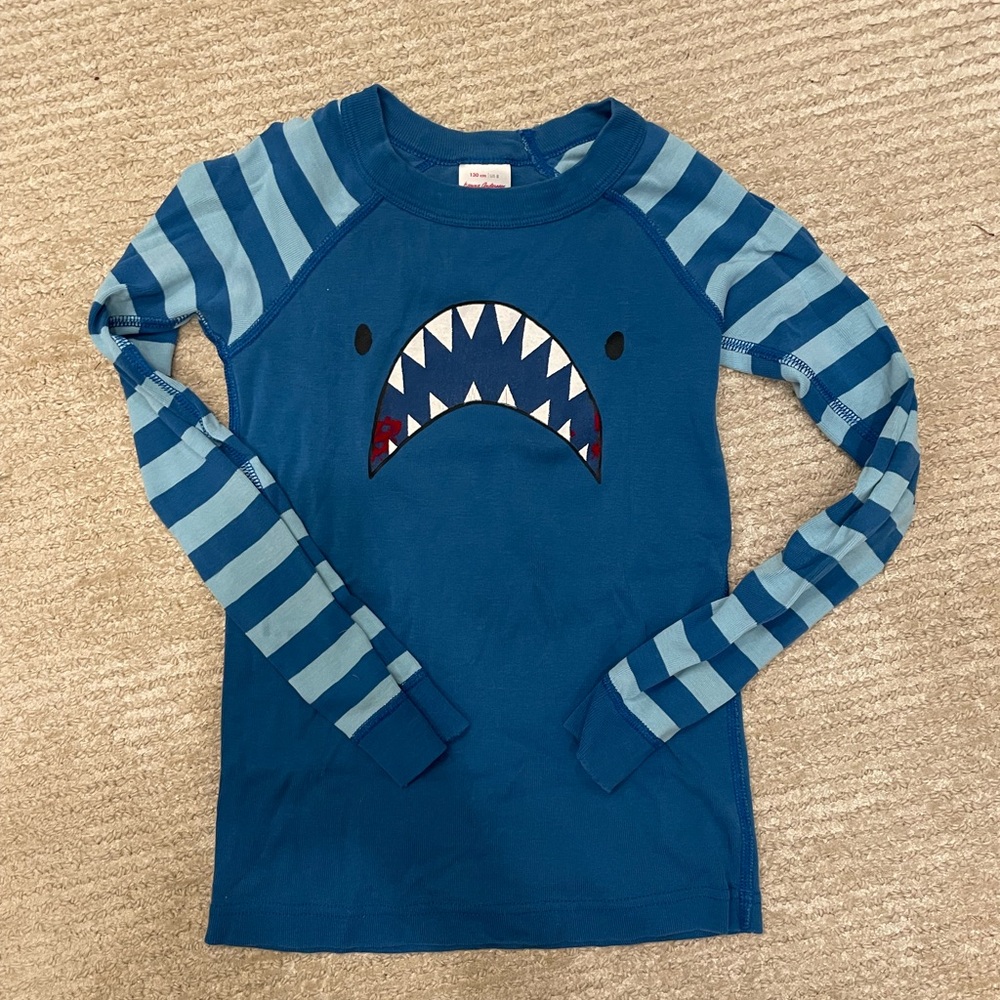 Hanna Andersson Blue Shark Graphic Kids Shirt, size 8